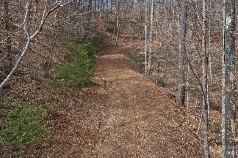 Property image 3 at 271 Amanda Drive, Mars Hill, NC 28754