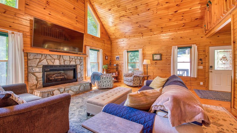 Property image 3 at 630 Nottingham Road, Maggie Valley, NC 28751