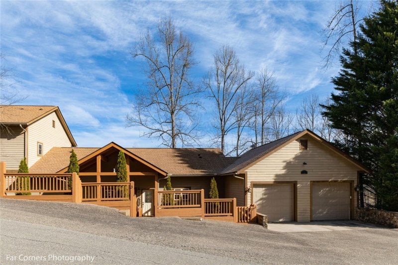 Property image 4 at 76 Sawgrass Drive, Whittier, NC 28789