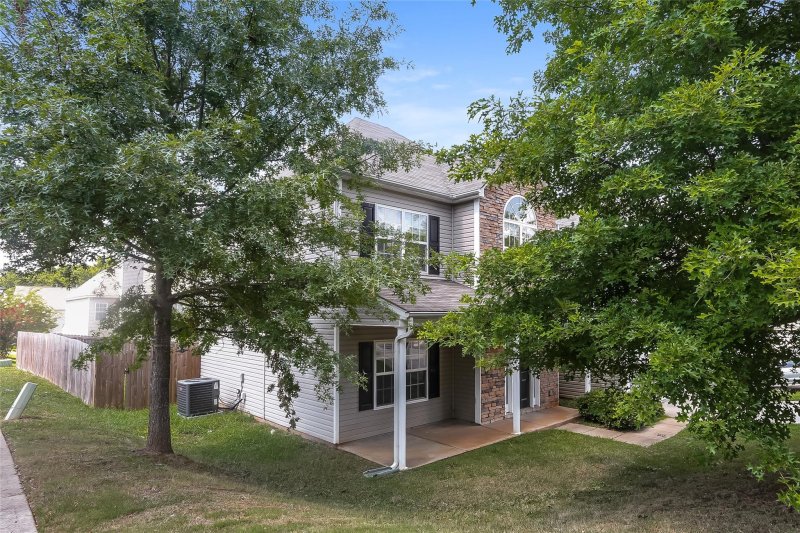 Property image 5 at 1303 Kersey Glen Lane, Charlotte, NC 28216