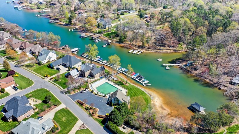 Property image 5 at 2373 Smith Harbour Drive, Denver, NC 28037