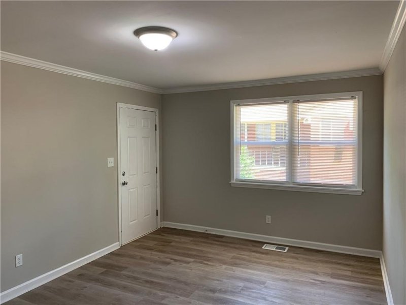Property image 2 at 2717 Columbus Circle, Charlotte, NC 28208