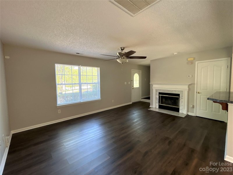 Property image 3 at 1601 Elk Creek Court, Charlotte, NC 28214