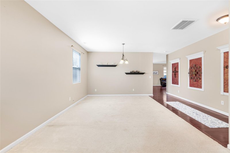 Property image 5 at 7343 Lamplighter Close Drive, Matthews, NC 28105