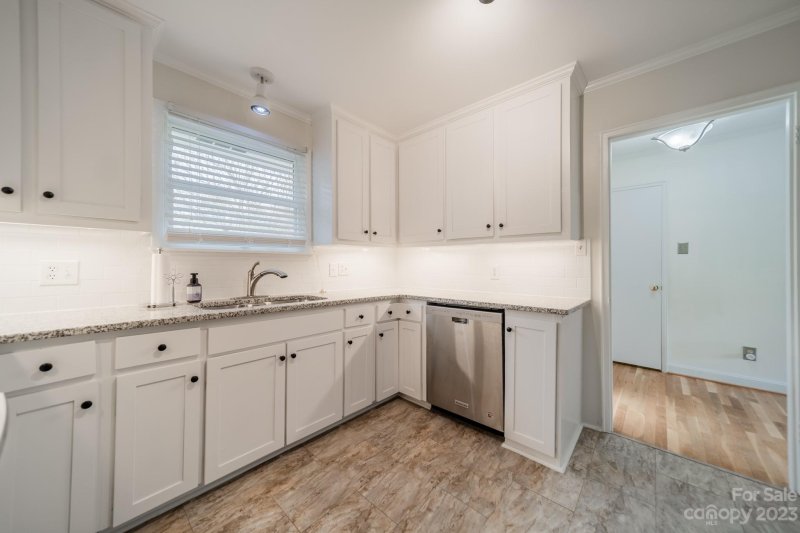 Property image 5 at 1029 Sewickley Drive, Charlotte, NC 28209