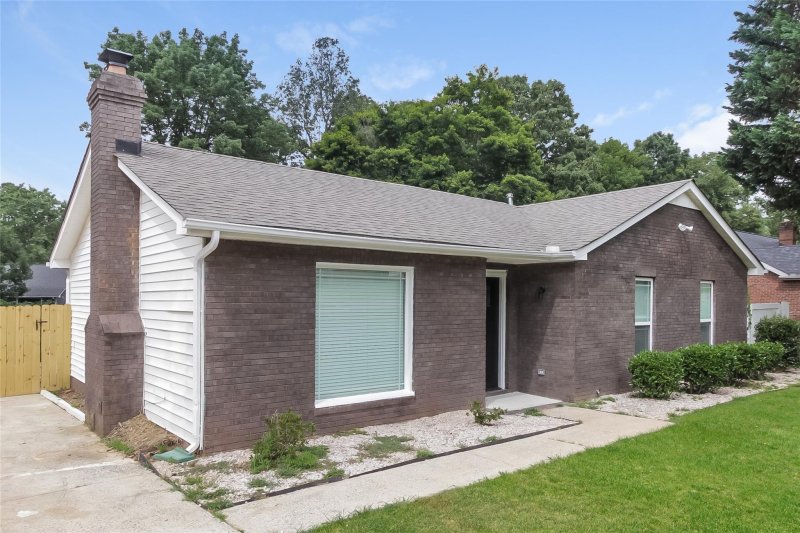 Property image 4 at 5955 Scots Bluff Drive, Charlotte, NC 28227