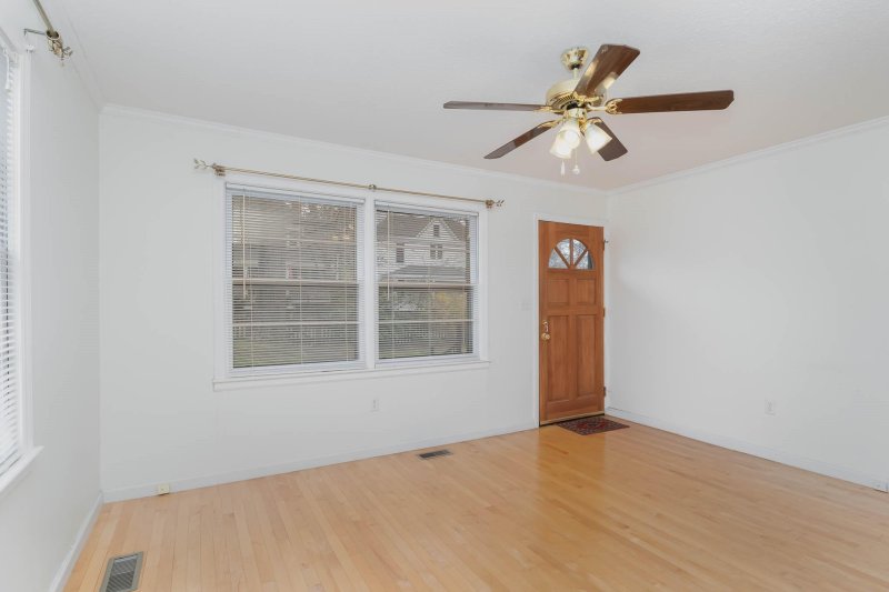 Property image 3 at 82 Grove Avenue, Concord, NC 28025