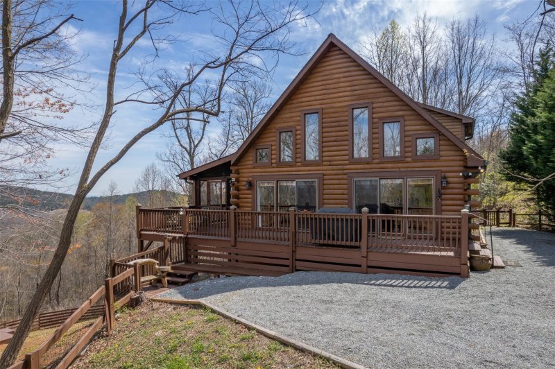 Property image 4 at 376 Tahawus Drive, Bostic, NC 28018