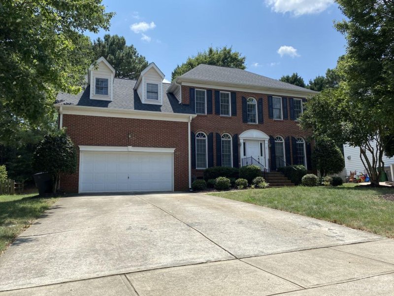 6607 Red Maple Drive