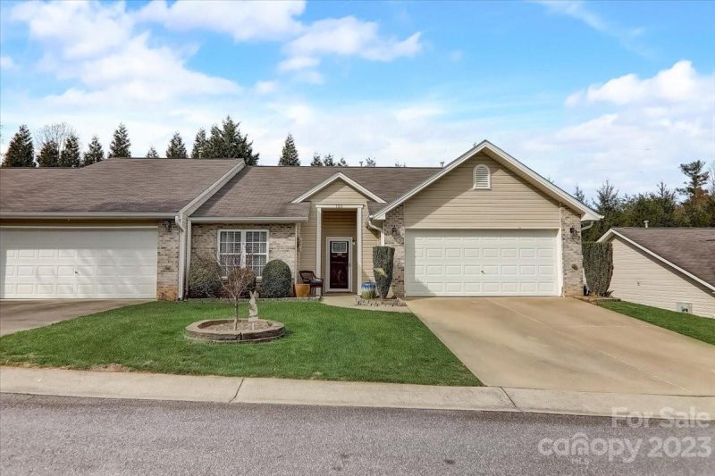 129 Lanceford Circle