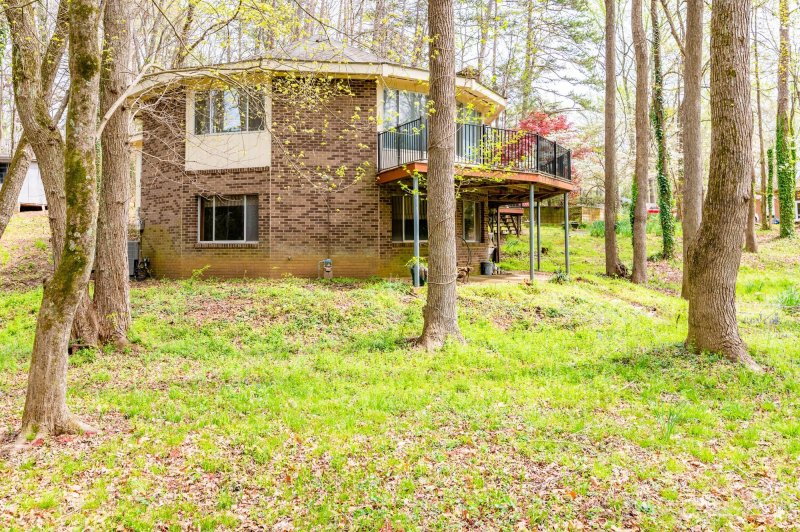 Property image 2 at 153 Heritage Place, Mooresville, NC 28115