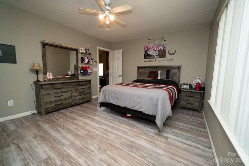 Property image 5 at 2911 Walsingham Court, Matthews, NC 28105