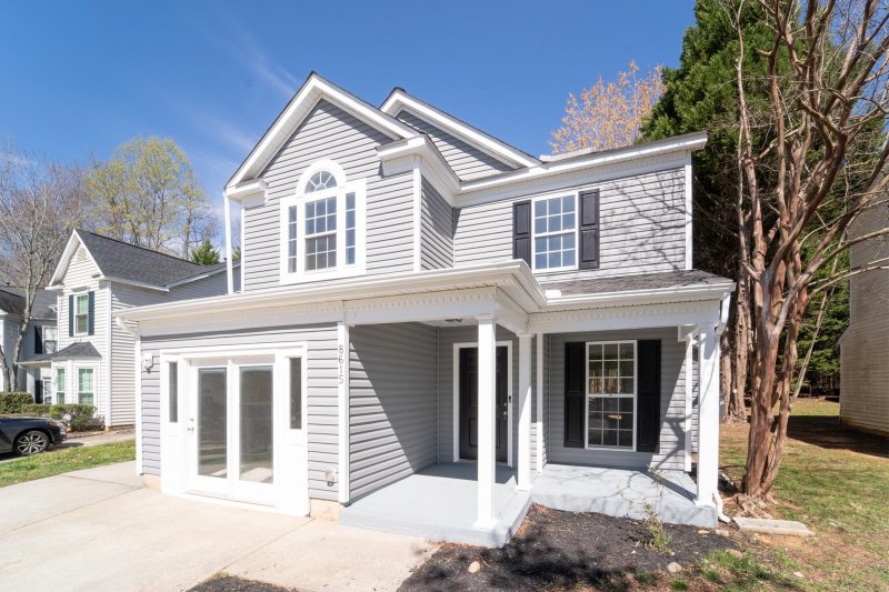 Property image 2 at 8615 Treyburn Drive, Charlotte, NC 28216