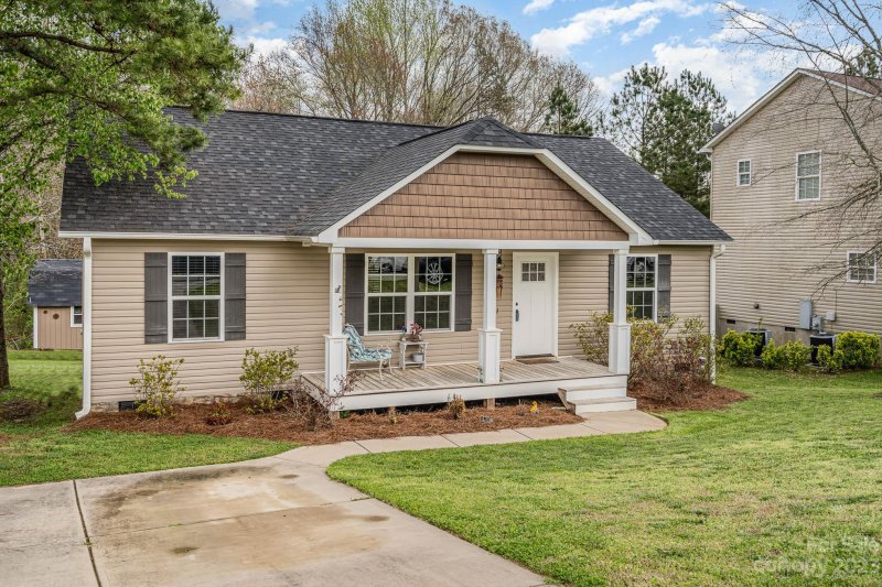 Property image 3 at 628 Red Hawk Way, Clover, SC 29710