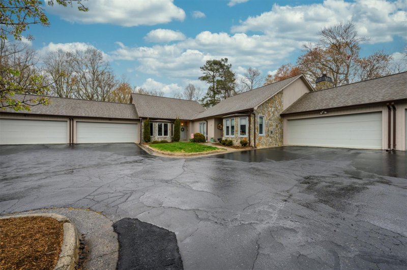 Property image 3 at 603 29th Avenue, Hickory, NC 28601