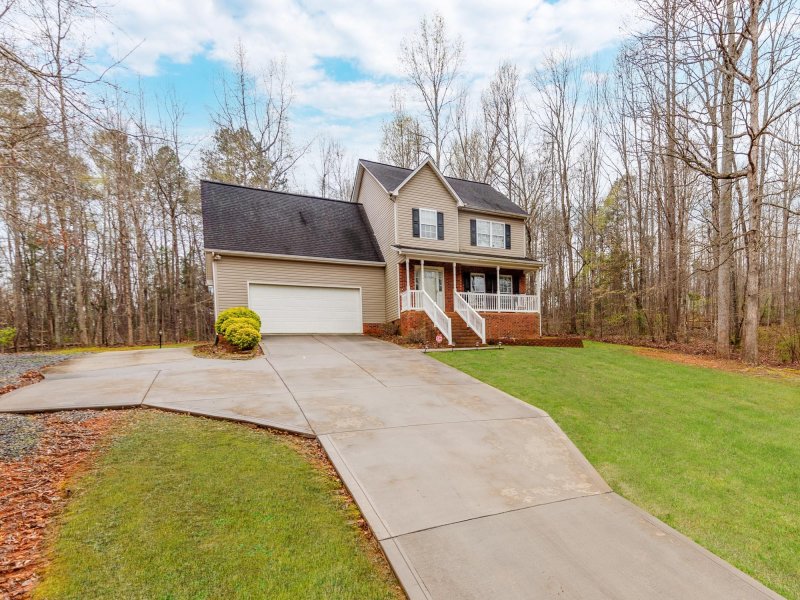 Property image 2 at 722 Cove Road, Gastonia, NC 28052