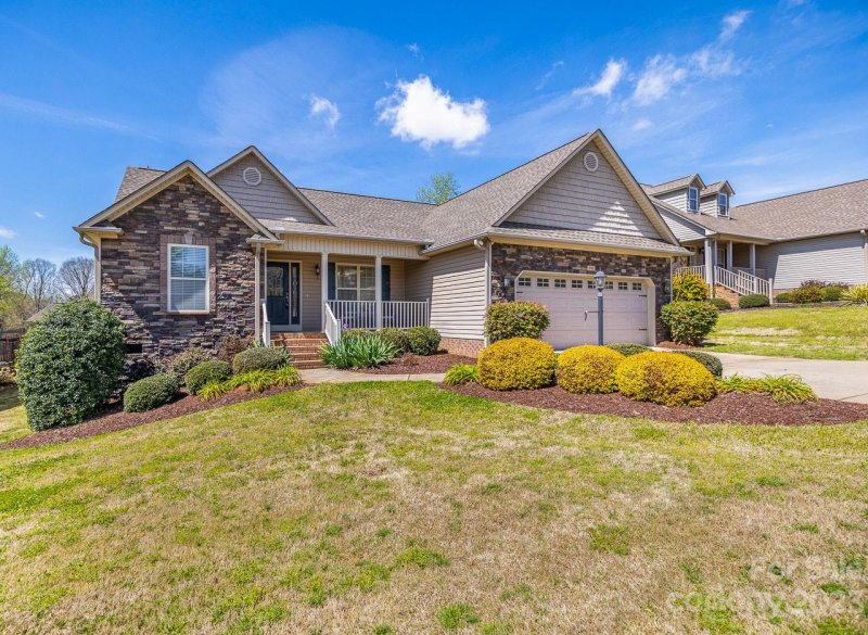 Property image 2 at 842 Affirmed Drive, Boiling Springs, SC 29316