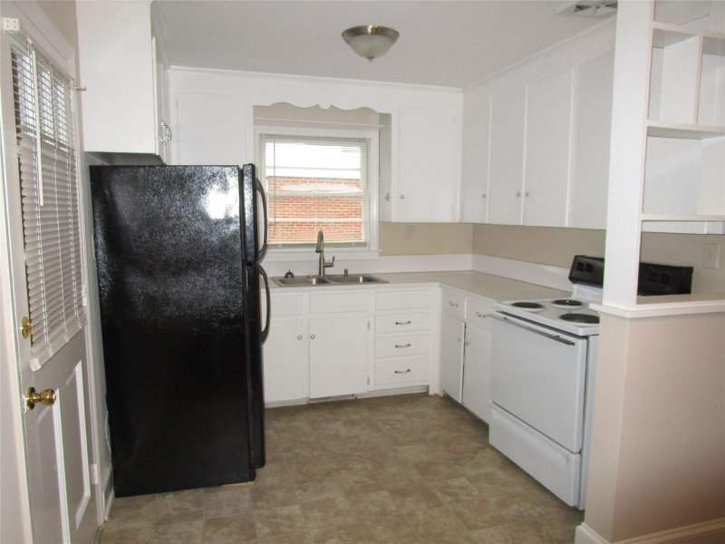 Property image 4 at 1209 Tarrington Avenue, Charlotte, NC 28205