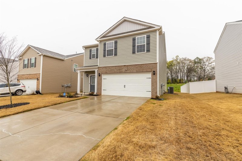 Property image 2 at 221 Final Stretch Lane, Clover, SC 29710
