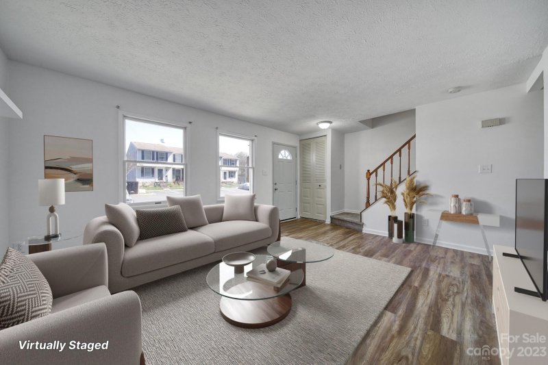 Property image 4 at 9440 Lexington Circle, Charlotte, NC 28213