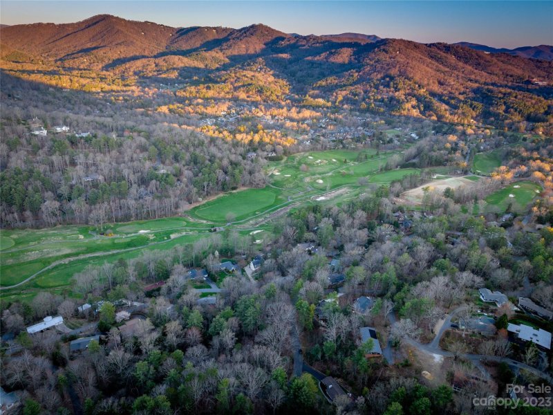 Property image 3 at 10 Brookwood Road, Asheville, NC 28804