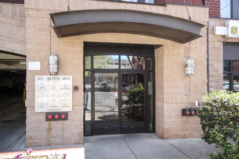 Property image 3 at 2125 Southend Drive, Charlotte, NC 28203