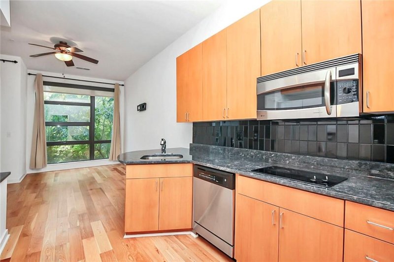 Property image 2 at 525 E 6th Street, Charlotte, NC 28202