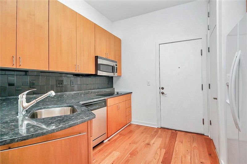 Property image 4 at 525 E 6th Street, Charlotte, NC 28202