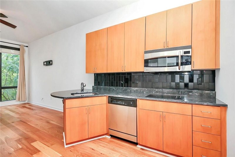 Property image 5 at 525 E 6th Street, Charlotte, NC 28202