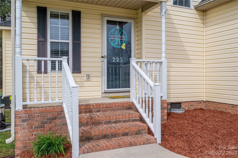 Property image 4 at 223 Summey Barker Drive, Dallas, NC 28034