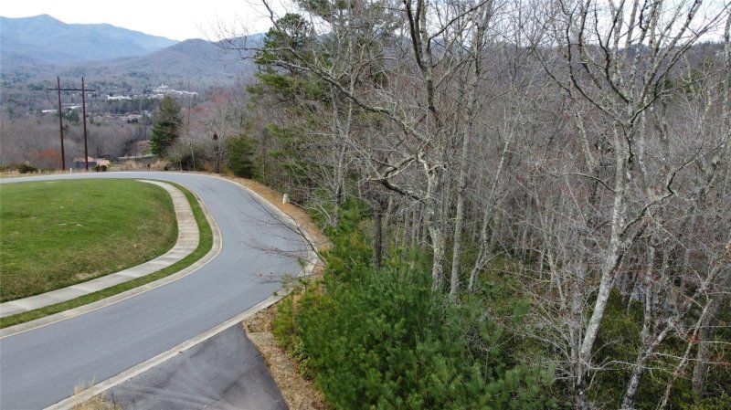 33 Settings Boulevard