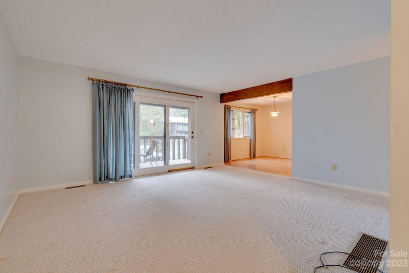 Property image 3 at 65 Maxine Lane, Hendersonville, NC 28739