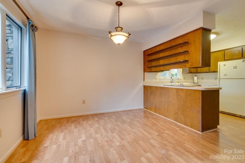 Property image 5 at 65 Maxine Lane, Hendersonville, NC 28739