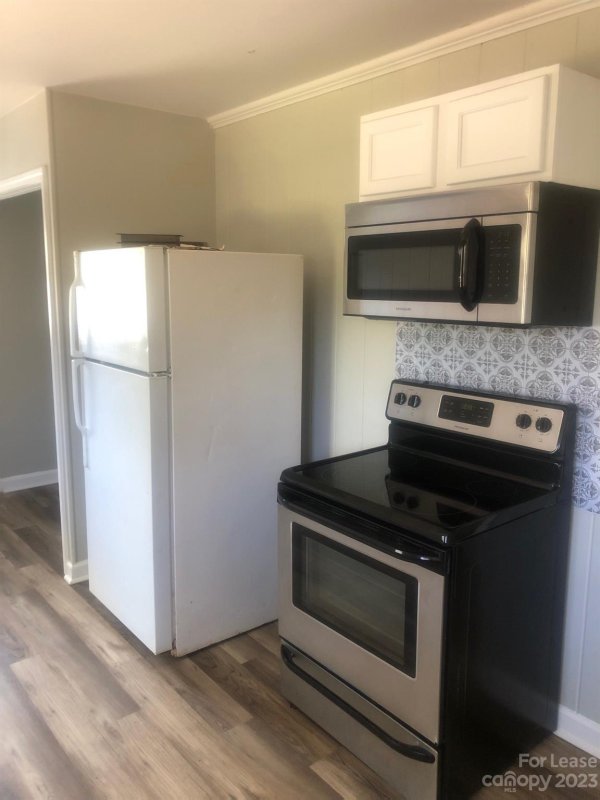 Property image 2 at 4139 Briarhill Drive, Charlotte, NC 28215