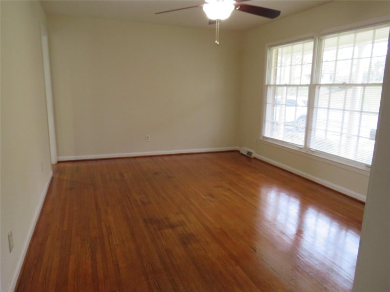 Property image 5 at 1037 Mclaughlin Drive, Charlotte, NC 28212