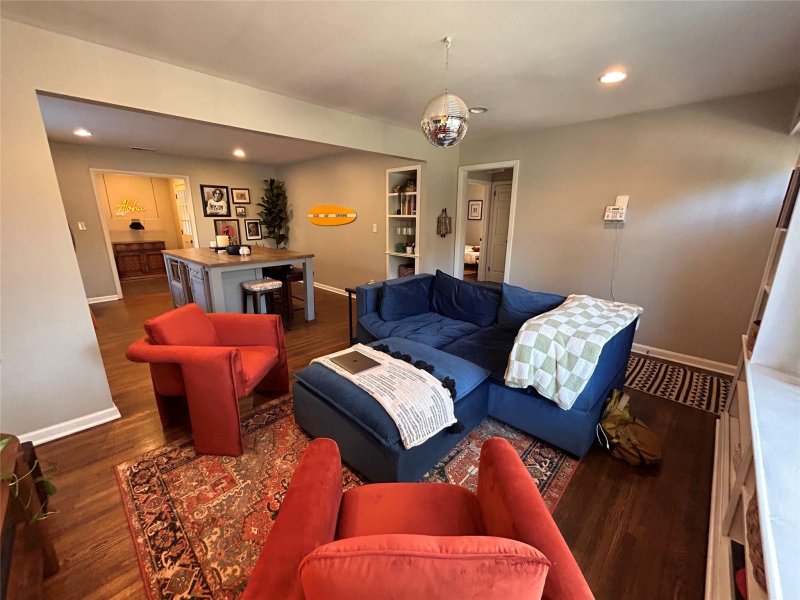 Property image 4 at 2716 Shamrock Drive, Charlotte, NC 28205