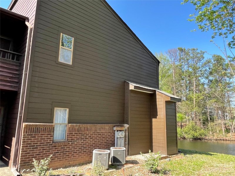 Property image 2 at 8051 Cedar Glen Drive, Charlotte, NC 28212