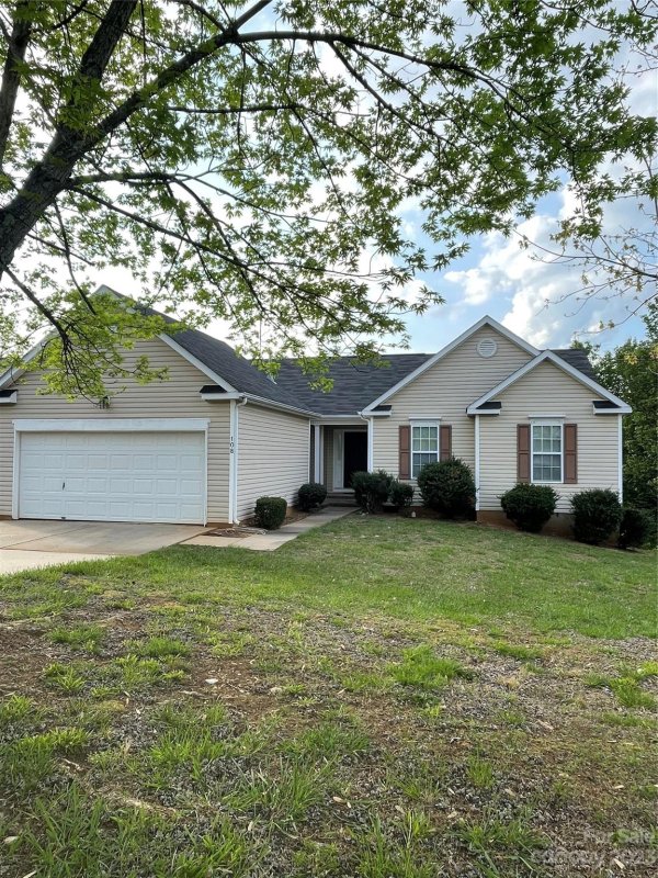 Property image 2 at 108 S Mulberry Court, Mount Holly, NC 28120