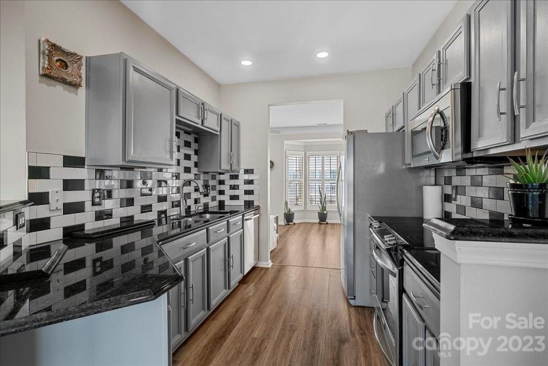 10850 Garden Oaks Lane