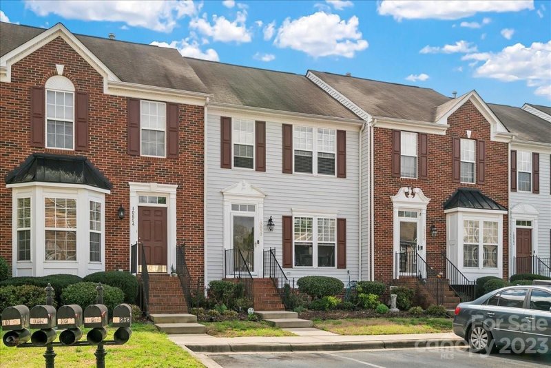 Property image 2 at 10850 Garden Oaks Lane, Charlotte, NC 28273