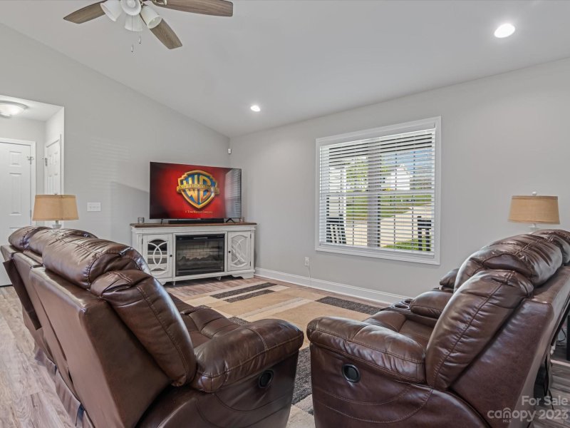 Property image 3 at 154 Stable Brook Lane, Taylorsville, NC 28681