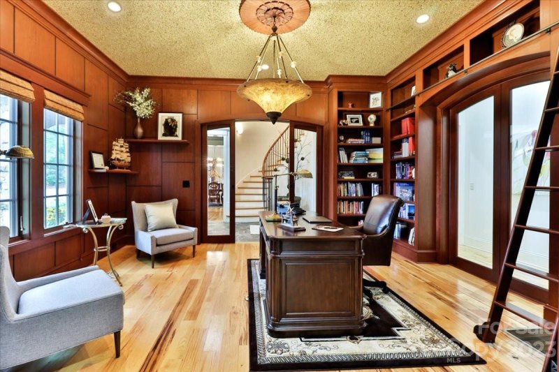 Property image 4 at 6239 Sharon Hills Road, Charlotte, NC 28210