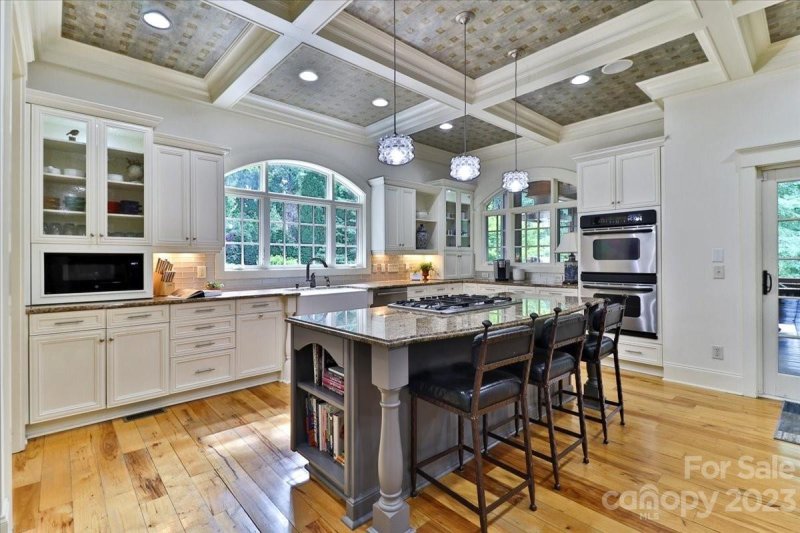 Property image 5 at 6239 Sharon Hills Road, Charlotte, NC 28210