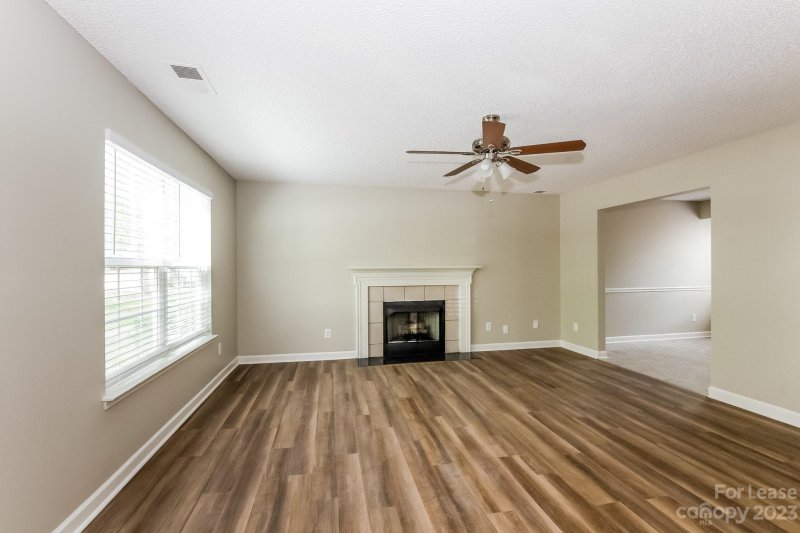 Property image 5 at 320 Kingville Drive, Charlotte, NC 28213