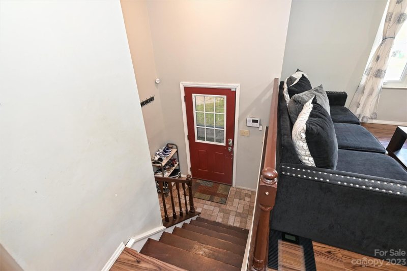 Property image 3 at 3208 Raven Glen Court, Charlotte, NC 28212