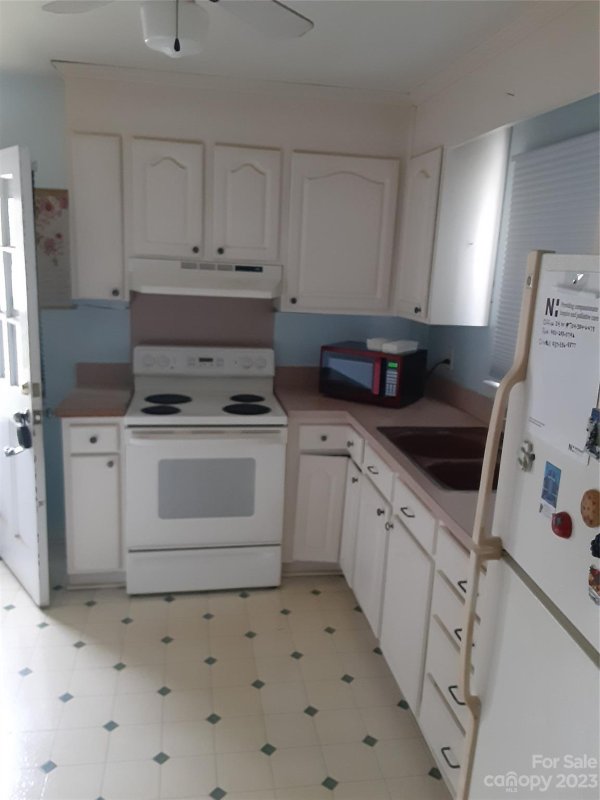 Property image 2 at , Charlotte, NC 28216