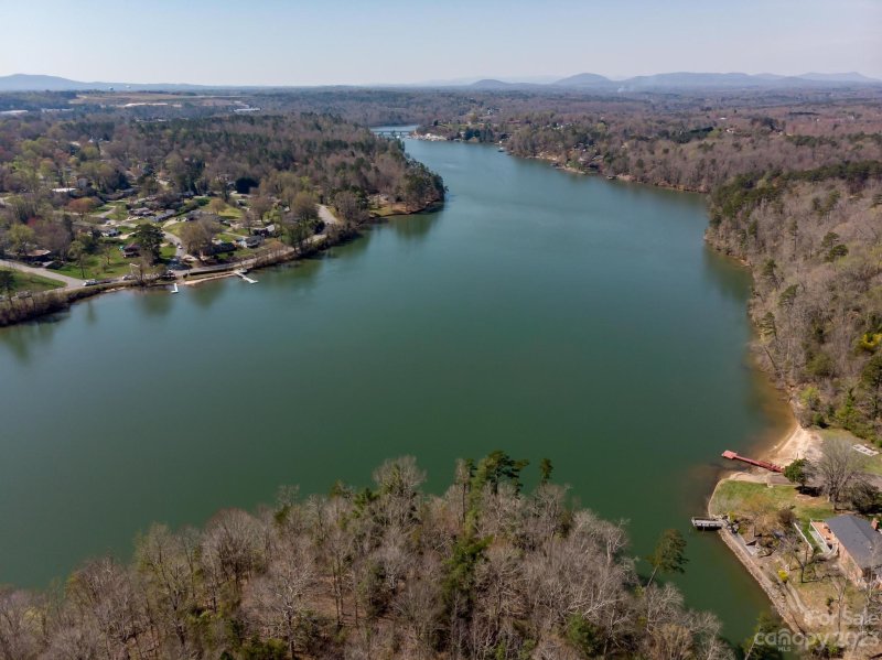 Property image 4 at 5689 Crown Terrace, Hickory, NC 28601