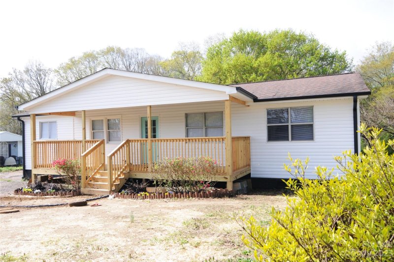 Property image 2 at 2124 Cameo Drive, Shelby, NC 28152