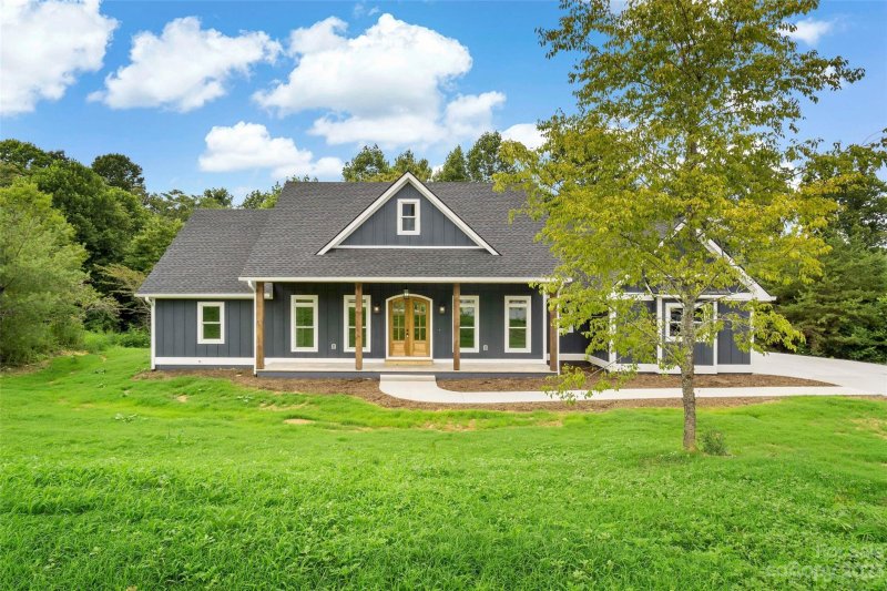 404 Summer Orchard Drive