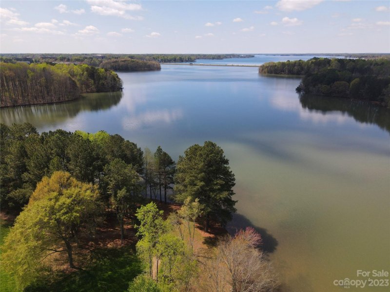 Property image 2 at 298 Bridges Farm Road, Mooresville, NC 28115